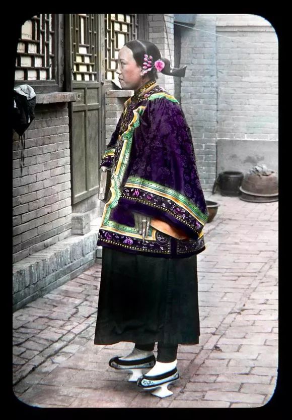 “开云电竞官方网站”快手刘一手与六哲怎么了发生什么事 刘一手与六哲撕逼视频(图2) 开云电竞官网